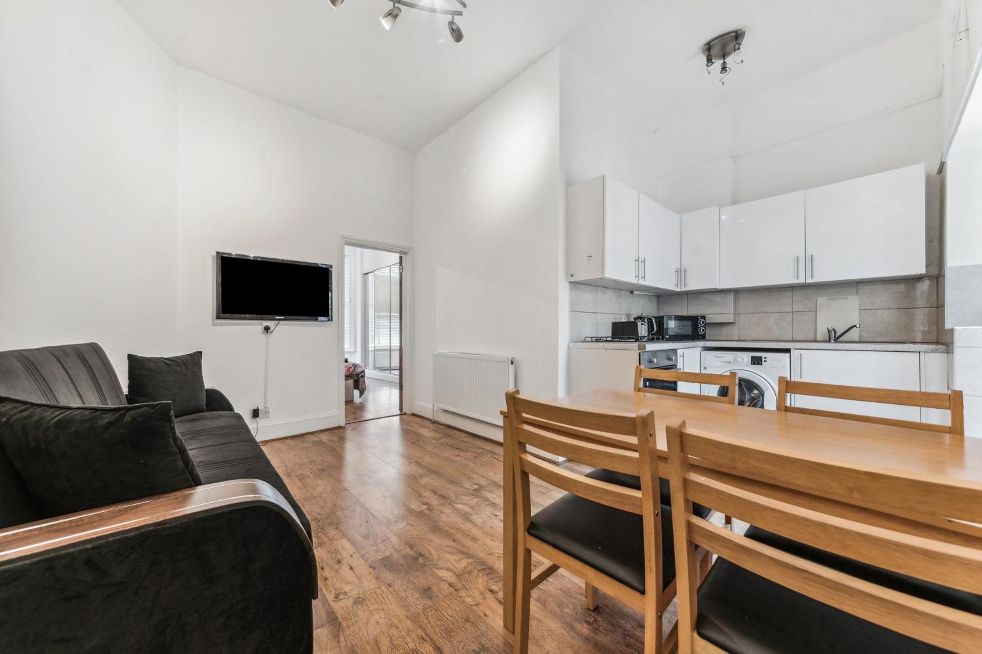 Cozy Wimbledon Apartment ลอนดอน ภายนอก รูปภาพ